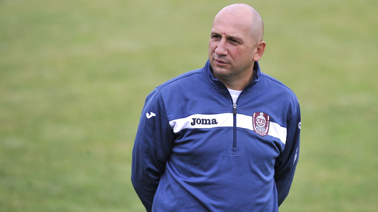 Eliminați din Europa League și învinși de Steaua, șefii de la CFR i-au decis soarta lui Miriuță. Tehnicianul va fi demis dacă echipa nu termină turul pe podium