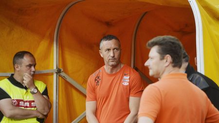 Mihai Stoica, cucerit de Ladislau Boloni. „Dacă se concretizează îmi scot pălăria în fața federației!” Cum l-a impresionat antrenorul