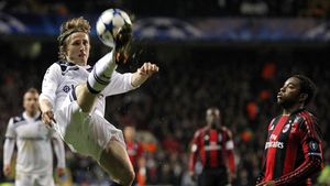 Chelsea îl trimite pe Modric în brațele lui Mourinho!** Real a pregătit o sumă colosală pentru transfer