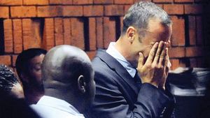 CUTREMURĂ‚TOR! Pistorius a povestit în premieră ce s-a întâmplat în noaptea CRIMEI: "Am tras trei focuri prin ușa băii și a murit în brațele mele!" Cum s-a petrecut totul: