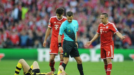 Arbitrul ultimei finale a Ligii Campionilor va conduce meciul dintre Steaua și Legia