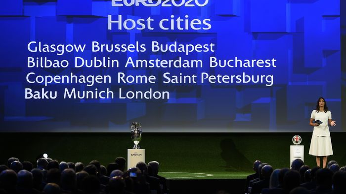 Burleanu încă mai luptă cu greaua moștenire Mircea Sandu: UEFA dă FRF 4 milioane de euro pentru meritul de a organiza meciuri la Euro 2020. Tocmai la timp: rezervele de 6,5 milioane lăsate în conturi de odiosul fost președinte dispar în ritm alert