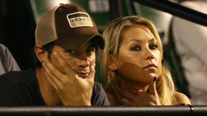 Despărțire de răsunet în showbiz: "M-am săturat!" După 13 ani, blonda asta va fi din nou singură