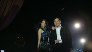 Fotomodelul** Crăciunescu