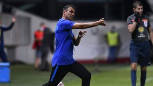 FCSB, strategie-fulger de transferuri pentru noul sezon: „Sunt jucători care ne interesează!” Toni Petrea a anunțat obiectivul echipei + Ce planuri are pentru Europa League