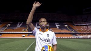 Liverpool a ratat până și un veteran de 34 de ani. Keita explică de ce a ales Valencia: "Nu puteam refuza Spania"