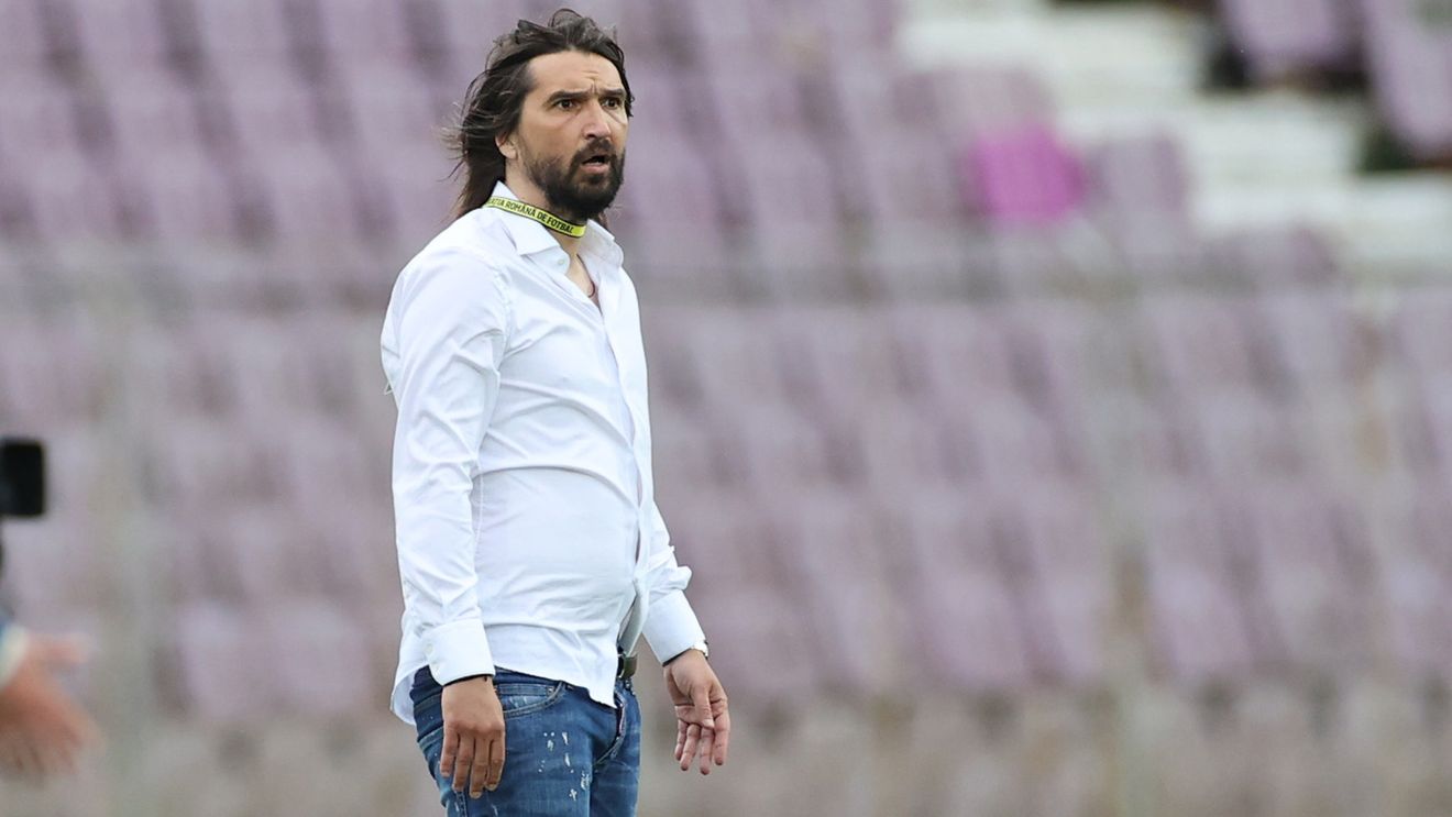 Dan Alexa și farmecul vieții: „Pe Rapid i-am putut ajuta acum, nu anul trecut. Așa se leagă lucrurile în viață" + Dezvăluiri despre viitorul la Poli Timișoara | INTERVIU EXCLUSIV