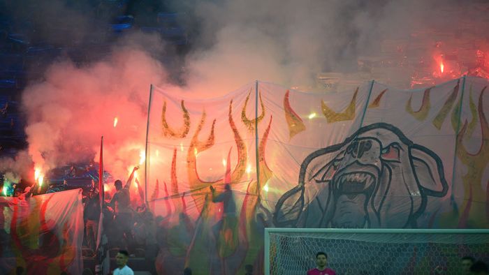 FOTO: Momente de coșmar pentru o tânără care a venit pe stadion să vadă Dinamo - Steaua. Ce a pățit 