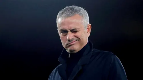 Suporterii lui Manchester fac haz de necaz. United va juca în fața lui PSG în optimile Ligii Campionilor, iar fanii englezi nu îi dau nicio șansă echipei lui Mourinho | VIDEO 