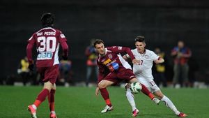 Noul Costin Lazăr al Giuleștiului a fost copil de mingi în perioada "UEFAntastică" și merge cu RATB-ul! "Matematica era materia mea preferată în liceu"