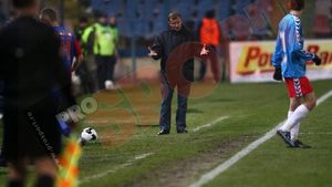 Munti pleacă dezamăgit:** "Le-am făcut cadouri și ne-au bătut! Oțelul a dominat clar"