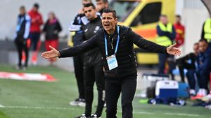 Cum crede Costel Gâlcă că poate ieşi Universitatea Craiova din pasa proastă tocmai la derby-ul cu FCSB. Clubul nu l-a lăsat pe antrenor să apară în faţa ziariştilor
