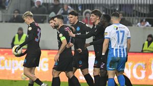Fotbalistul de la FCSB, adus ca un star de la Gică Hagi, e trimis la alt club din Superliga: „Să plece. Să simtă presiunea”