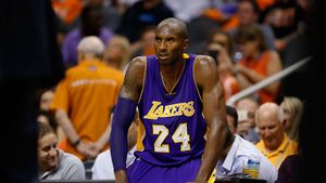 20 Feet Below: Lakers, cel mai slab start din ultimii 54 de ani, după un eșec la 20 de puncte contra lui Suns. Derrick Rose a revenit la Bulls