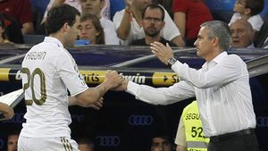 Madrilenii mai fac și profit!** Mourinho nu îl oprește în lotul pentru sezonul viitor!** Unul dintre favoriții fanilor Realului e aproape de transferul carierei