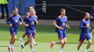 Manchester United plănuiește un transfer de 65.000.000 de lire sterline al fotbalistului, chiar după România - Olanda! Își trimite scouterii să îl vadă pe fundașul central direct în Germania