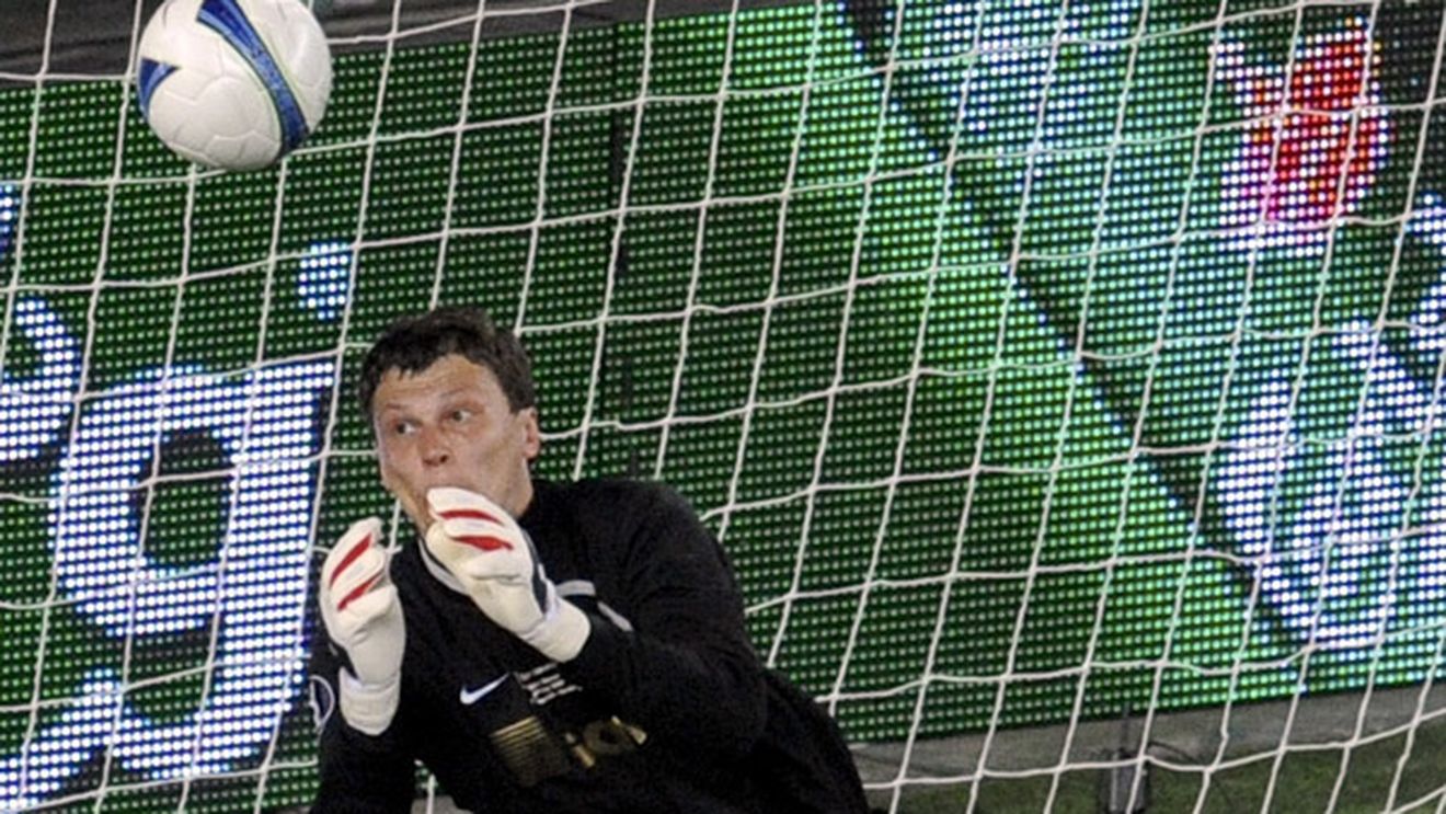 Arsenal îl lasă pe Lucescu fără portar! Pyatov, dorit de Wenger