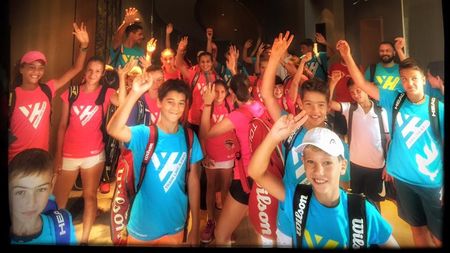 Proiectul lui Victor Hănescu, "Train Like a Pro" face pași mari. Jucători din Belgia și Canada au venit să învețe de la Hane 