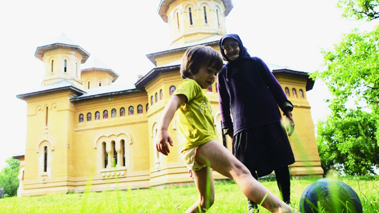 Super reportaj din locul în care Piți e "cel mai iubit dintre pământeni":** "Mai bine salva Craiova decât naționala"