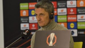 Singura cerință formulată de Răzvan Lucescu către conducerea hotelului în care PAOK stă la București. Grecii pleacă acasă, imedit după joc