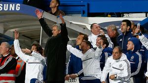 Mourinho: "Încercăm să câștigăm și să ucidem!" Portughezul vrea să scape de miza meciului cu Steaua: "Nu vreau ca partida cu ei să fie crucială"