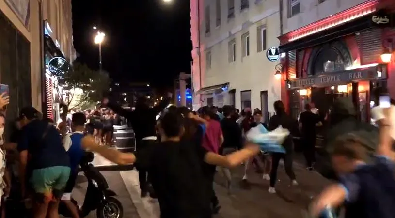 Imaginile care vor rămâne în istorie! Fanii lui Olympique Marseille au luat cu asalt străzile pentru a sărbători înfrângerea lui PSG din finala Ligii Campionilor | FOTO & VIDEO