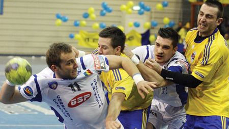 S-au stabilit prețurile biletelor la meciul HCM - Veszprem: 15 lei, intrarea generală