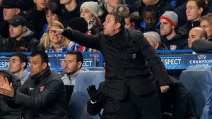 A fost primul pe lista lui Reghe, dar n-a mai ajuns la Steaua! Acum va semna cu o rivală. Transferul "anulat" de luptele de culise