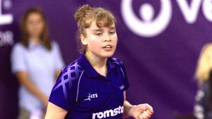 Noaptea de după titlul european a fost ca un Revelion. Elena Zaharia: "Lacrimi până aici, pentru că mă ofticam foarte tare dacă pierdeam, dar nu la meci, pentru a nu mă vedea adversara". Semnificația duelurilor cu sora sa