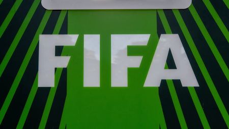 Țeapă de 1.000.000 de euro pentru Nelu Varga. Fotbalistul merge la FIFA pentru a-și primi toți banii