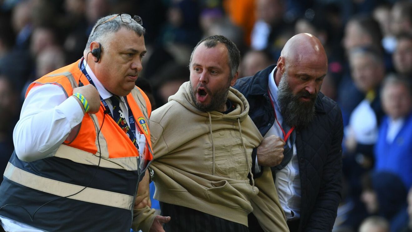 Eddie Howe, prima reacție după ce a fost bruscat și înjurat de un suporter în Leeds - Newcastle 2-2! Antrenorul „coțofenelor” trage un semnal de alarmă: „Aceste momente te fac să îți pui întrebări. Trebuie să fim atenți” | VIDEO