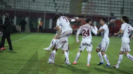 Alexa: "Bine că am rămas conectați după meciul de la Cluj! Aștept pe Mediaș în finală"