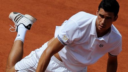 Hăne, îl ai pe tavă!