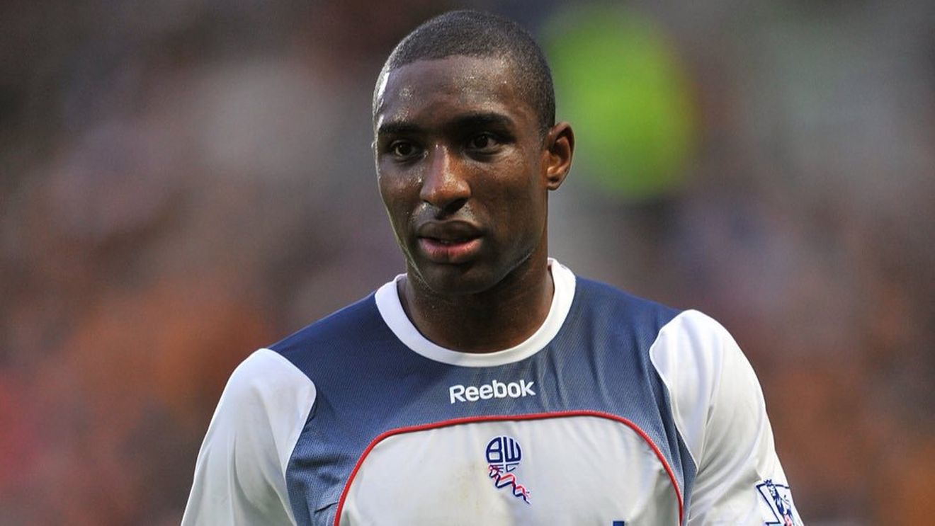 Un fost fotbalist de la Aston Villa a decedat într-un accident de mașină, la 37 de ani. Tragedia a avut loc după ce și-a lăsat copiii la școală 