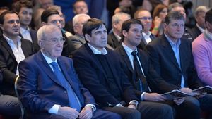 Victor Pițurcă l-a sunat pe Cristi Chivu și nu l-a menajat după ce a fost prezentat ca antrenor la Parma: „E rău de tot!”