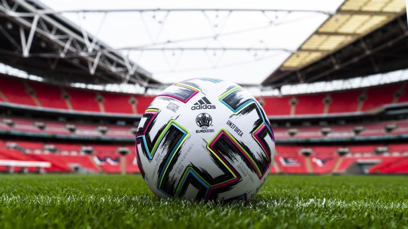 UEFA a prezentat mingea oficială pentru EURO 2020: "Ne străduim să reliefăm cultura, să scoatem în evidență spiritul străzii pe care-l putem etala cu mândrie pe stadion"