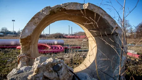 REPORTAJ | Tabloul nepăsării! Cum arată ”stadionul” din Şelimbăr, care ar fi trebuit să fie gata acum patru ani