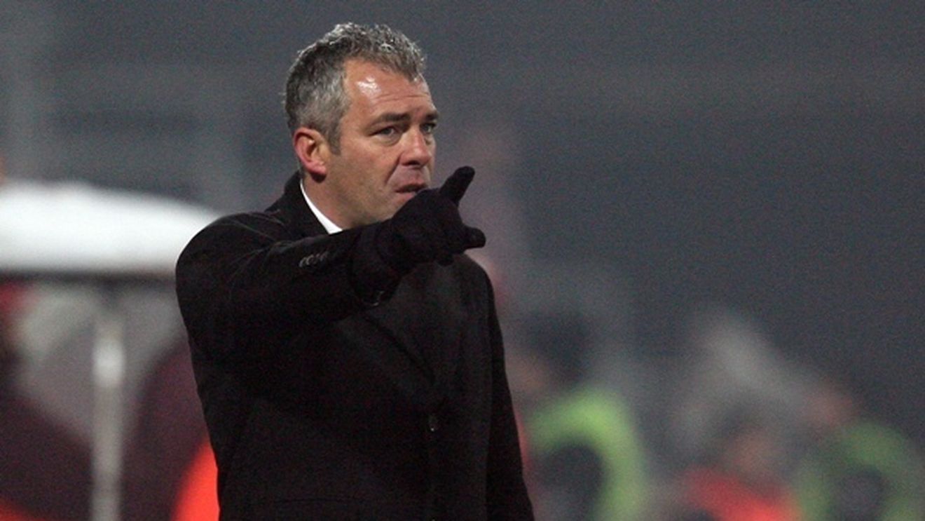 Costa l-a scos din sărite pe Paszkany: "Nu mai accept așa ceva, e gata!"** Cine este favorit pentru a prelua CFR
