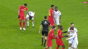 Florinel Coman a forțat cartonașul roșu, după un gest incredibil! Vrea să joace împotriva lui CFR Cluj, dar riscă o suspendare mai drastică
