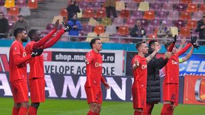 Gigi Becali poate da lovitura anului cu „bijuteria” de la FCSB! Octavian Popescu și Darius Olaru pot fi invidioși: „Saltul lui este extraordinar!” | VIDEO EXCLUSIV