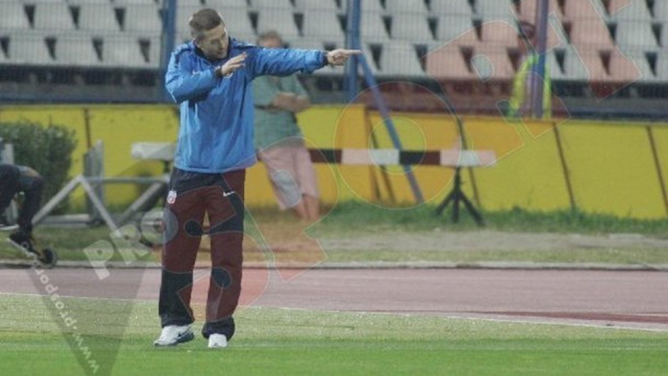 Edi Iordănescu: "Aș fi ipocrit dacă aș spune că nu mă consult cu tata!** Scorul a fost prea mic"