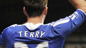 Terry a fost interogat de poliție** în cazul afirmaților rasiste la adresa lui Ferdinand