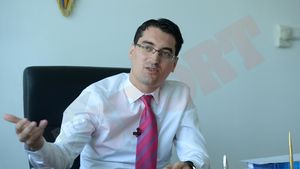 EXCLUSIV | Pițurcă rămâne la națională, Burleanu e nemulțumit că selecționerul a negociat cu arabii. Președintele FRF a anticipat decizia lui Pițurcă: "Nu poate  pleca fără să plătească"