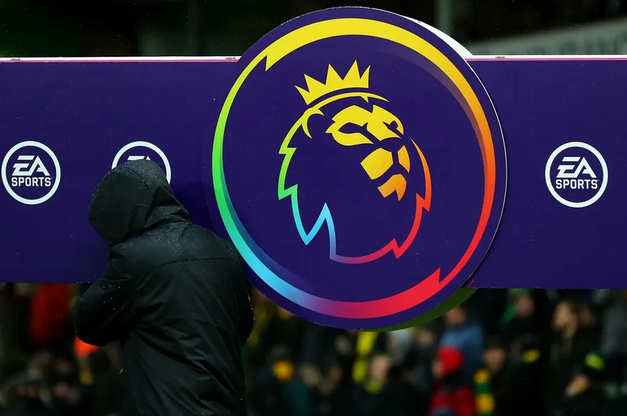 Premier League este considerat de mulți oameni drept cel mai spectaculos campionat din lume, iar drepturile TV pentru această competiție se vând pe cei mai mulți bani. Sursă foto: Profimedia