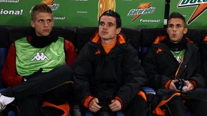 Construit după modelul marilor fotbaliști:** "Cel mai puternic din atac, dar EGOIST!" Puștiul român care uimește Europa: "A transformat huiduielile în aplauze"