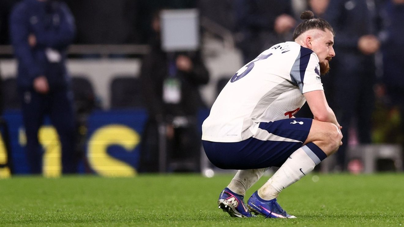 Britanicii l-au pus la zid pe Radu Drăgușin după eșecul cu Newcastle: „S-a chinuit toată noaptea!”