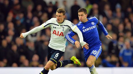 Englezii nu-l iartă pe Chiricheș nici după ce a plecat de la Tottenham: ce au scris despre fundașul român