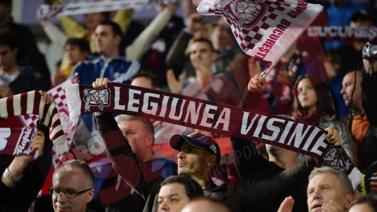 FOTO | Ironii înaintea derby-ului Steaua - Rapid. Bannerele afișate de ultrașii giuleșteni în "casa" rivalilor