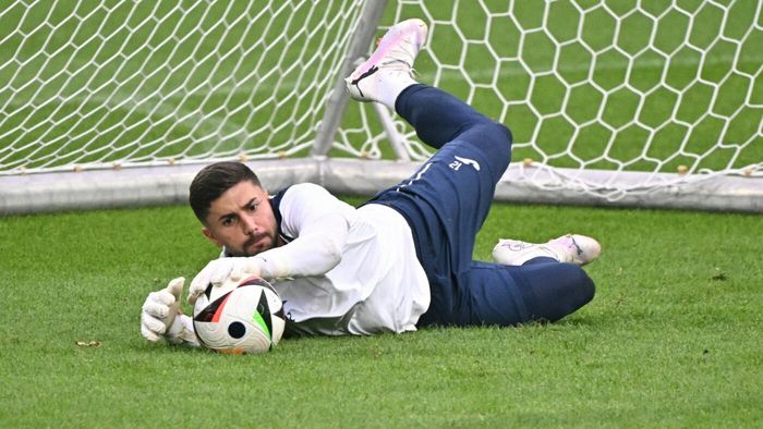 Horațiu Moldovan are Italia la picioare după o prestație remarcabilă în Cosenza - Sassuolo 0-1. Jurnaliștii italieni l-au descris cu un singur cuvânt, dar cât se poate de sugestiv