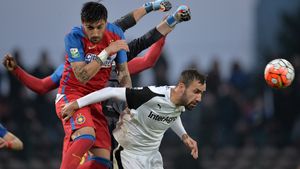 LIVE BLOG | Astra - Steaua 0-2. "Dubla" lui Bawab duce campioana în finala Cupei Ligii